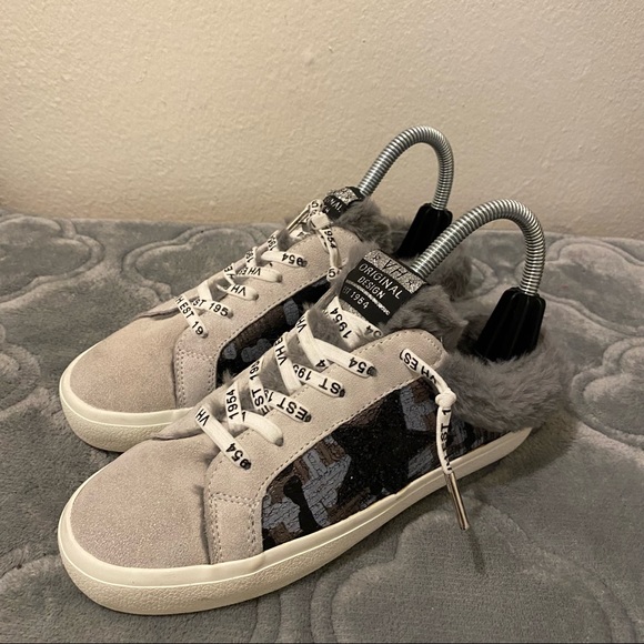 Vintage Havana Shoes - Vintage Havana Slip On Snuggle Shoes size 5‼️